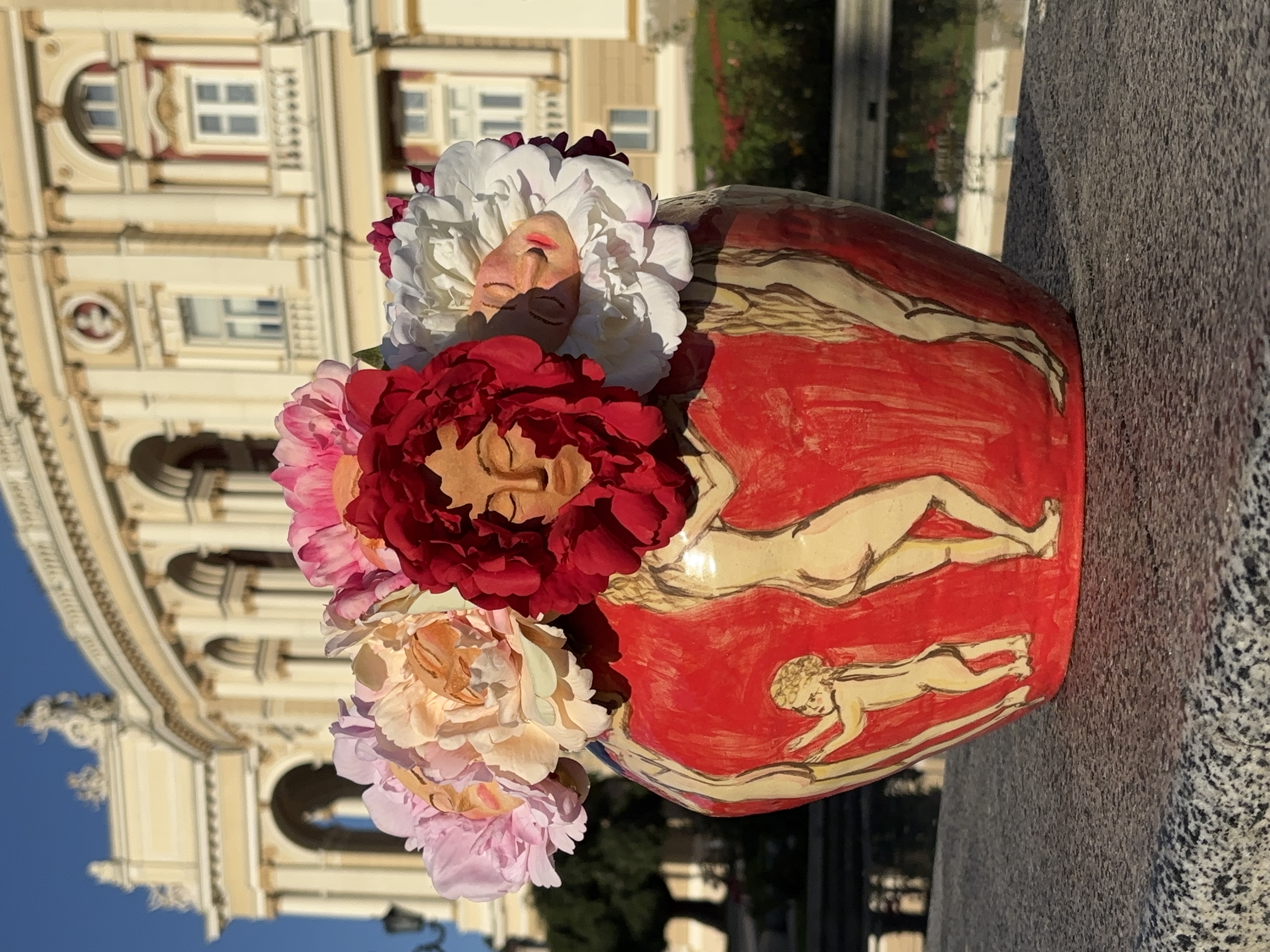 Portrait of Stanislava Romanova, who works in the Artist style (Batumi, Georgia) Photo 9 of 12.